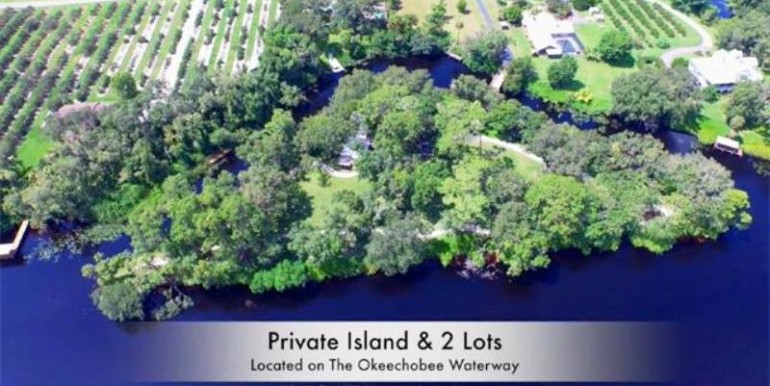 Private Island and 2 Lots on Caloosahatchee River Okeechobee Wat